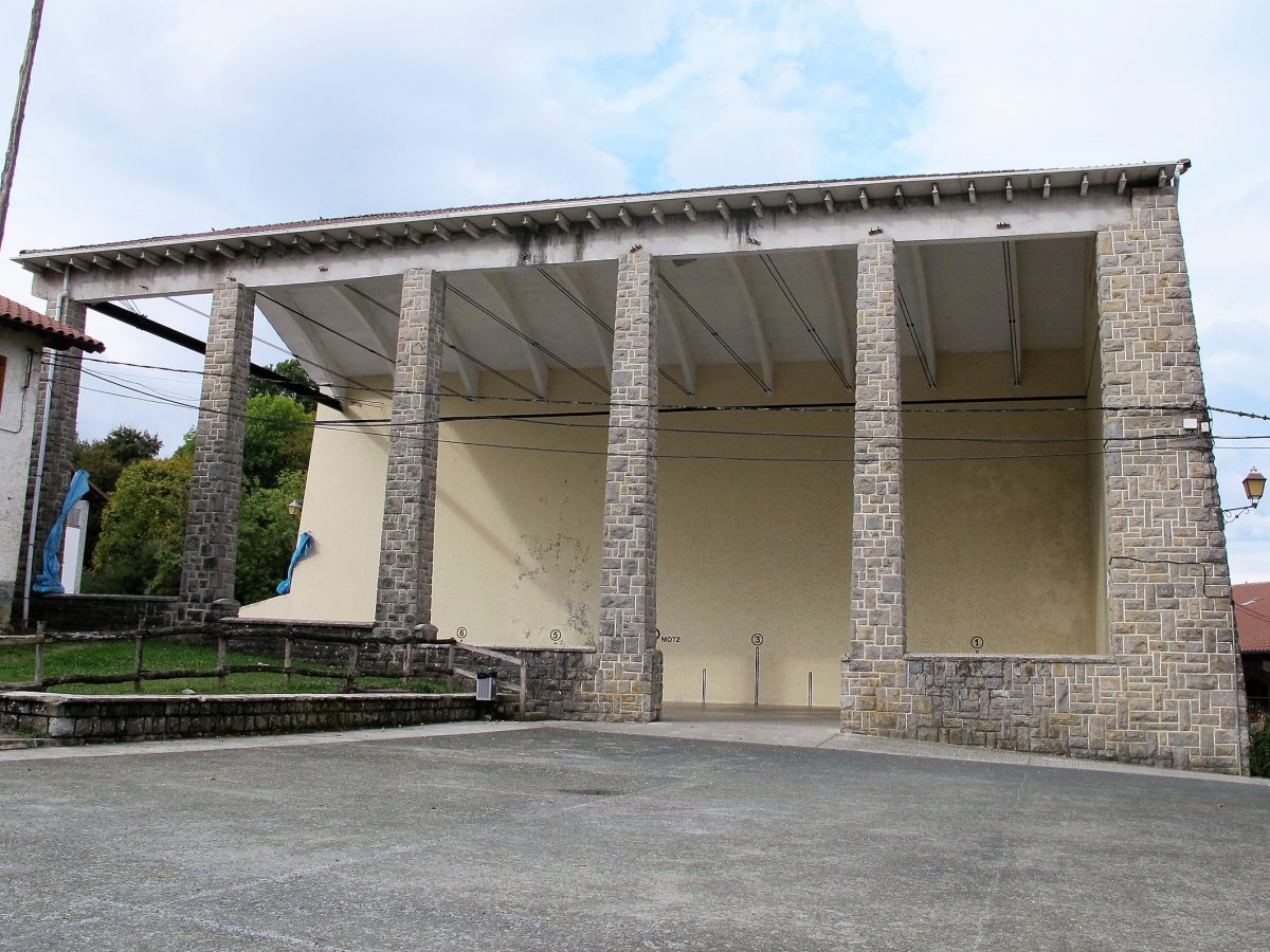 Toki Alai pilotalekua, Gartzaron-Basaburua