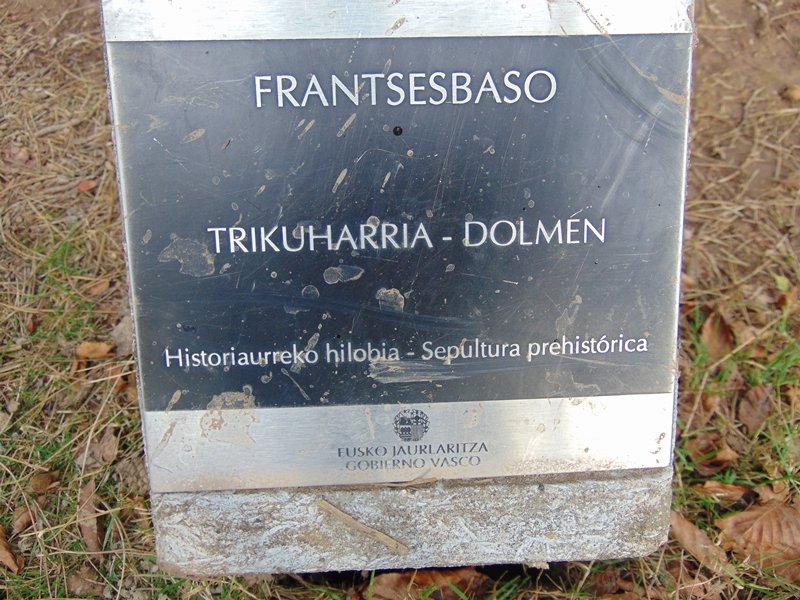 Frantsesbaso Trikuharria