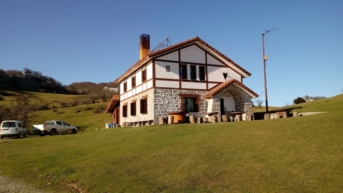 Arrabako Landa eta Gorbeiako aterpetxea