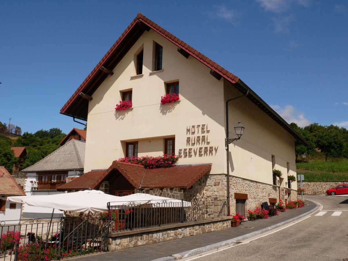 Eseverry ostatua, Jaurrieta