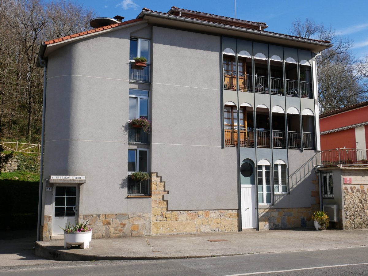 Iurrita errota, Ugaldetxo