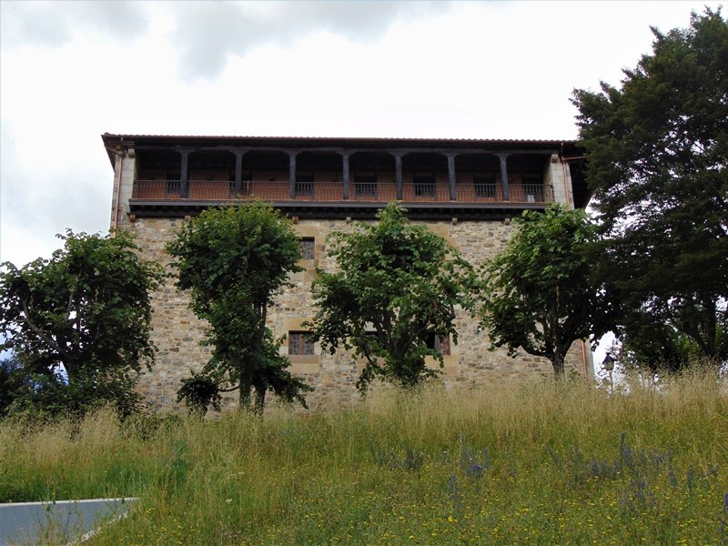 Otalora Dorretxea Aozaratzan