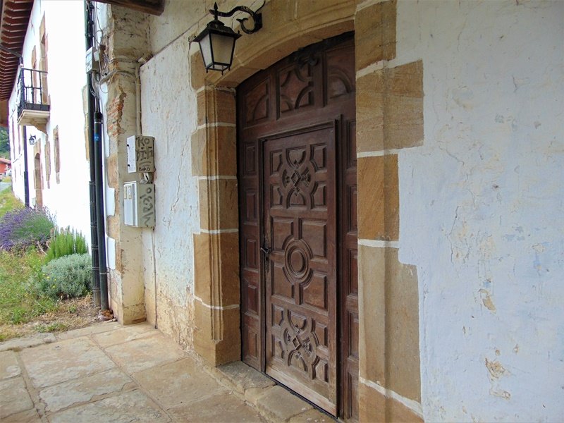 Santiago Eliza Goroetan