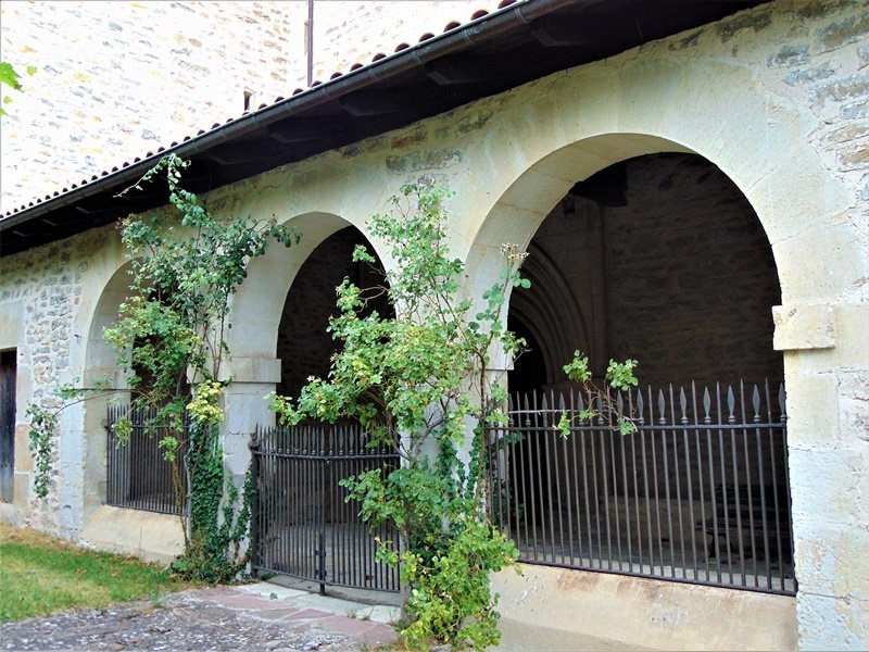 Santa Eulalia Eliza Gamizen