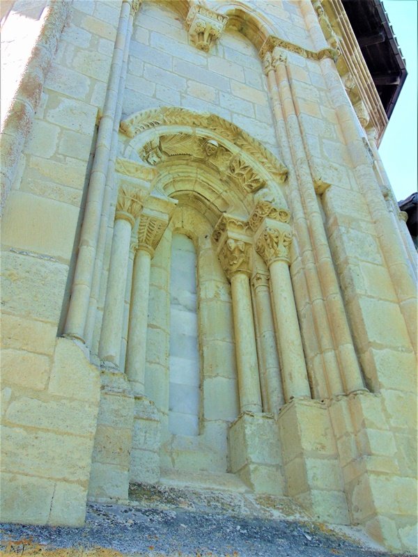 Jaiokundeko Andra Mariaren Eliza Añuan