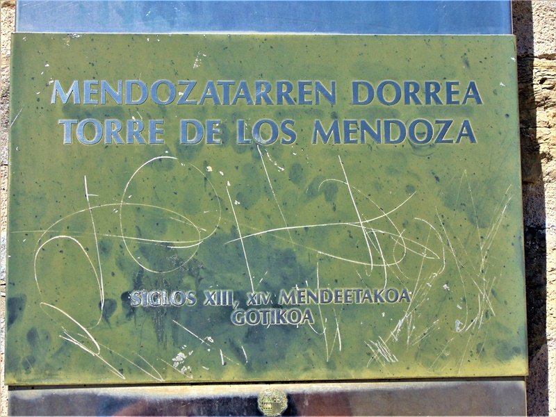 Mendozatarren Dorrea Mendozan