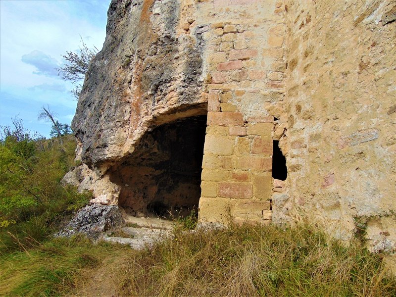 Haitzaren Andre Maria Haitzuloa Ermitategia