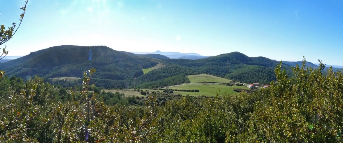 Ukua eta Oiartzabal mendiak, Laxkarko gailurretik