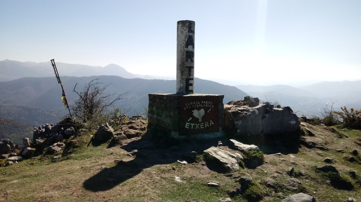 Erroizpe (804m) tontorra eta erpina