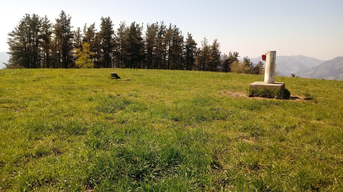 Itxumendi (731m) tontorra