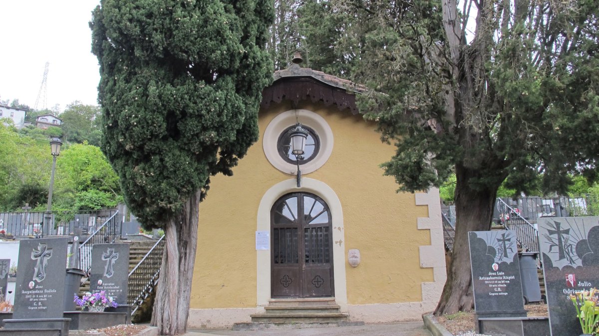 Ermita hilerrian, Soraluze