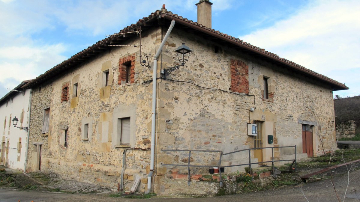 Etxea, Arriola-Asparrena