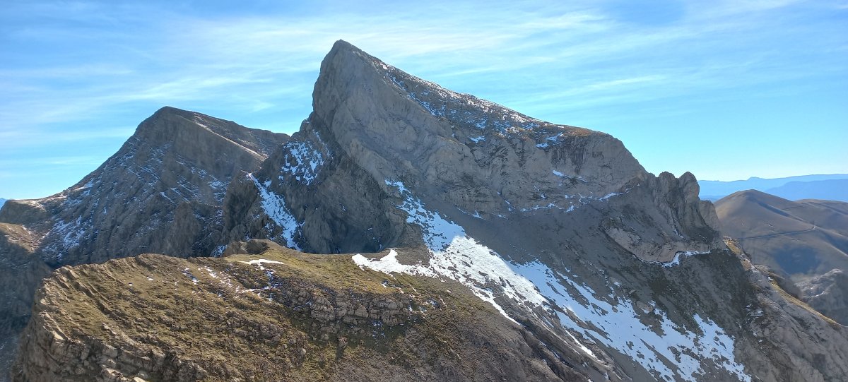 Llana de la Garganta (2599m) LLana del Bozoko igoeratik