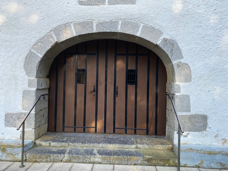 Larraizko Andra Mari Ermita Abalzisketan