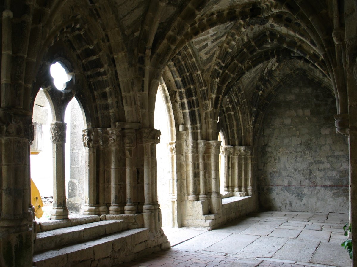 Larunbeko elizaren arkupea