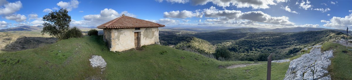 San Victor Ermita. Zigoitia (Letona)