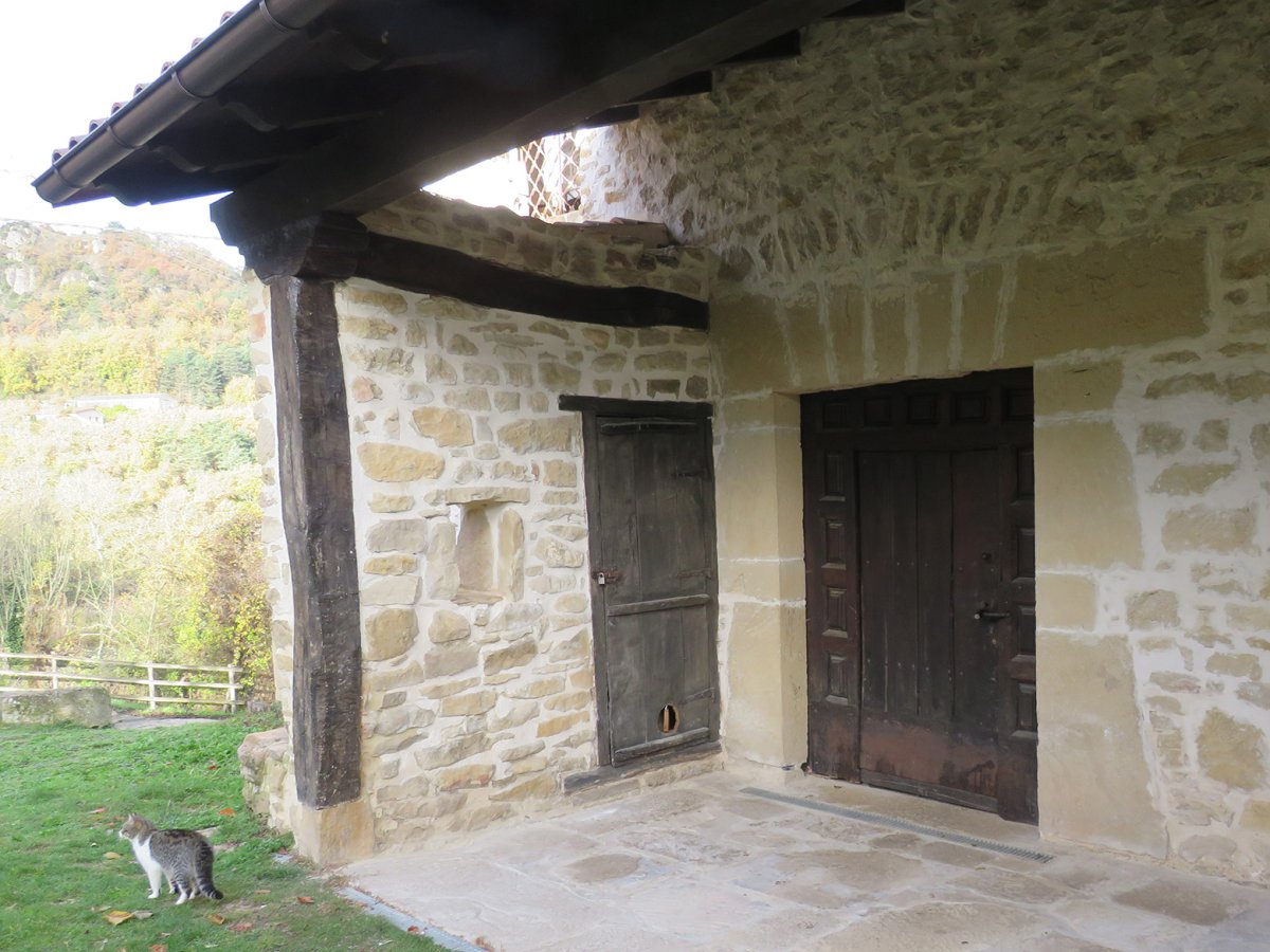 San Andres eliza, Castillo Sopeña-Erriberagoitia