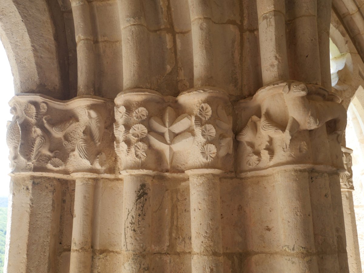 San Vicente eliza, Larunbe