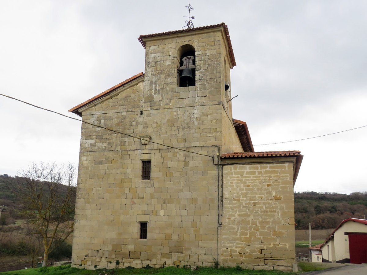 San Martin eliza, Alcedo-Lantaron