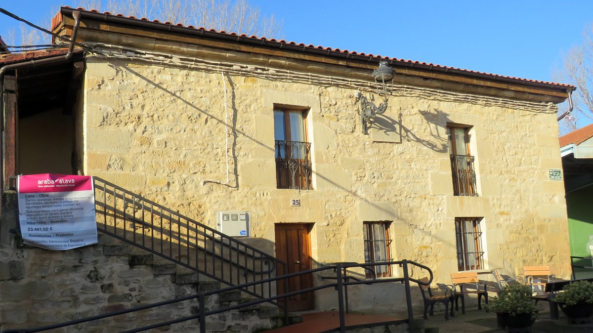 Etxea (San Nokolas 25) Larrazubi-Lantaron