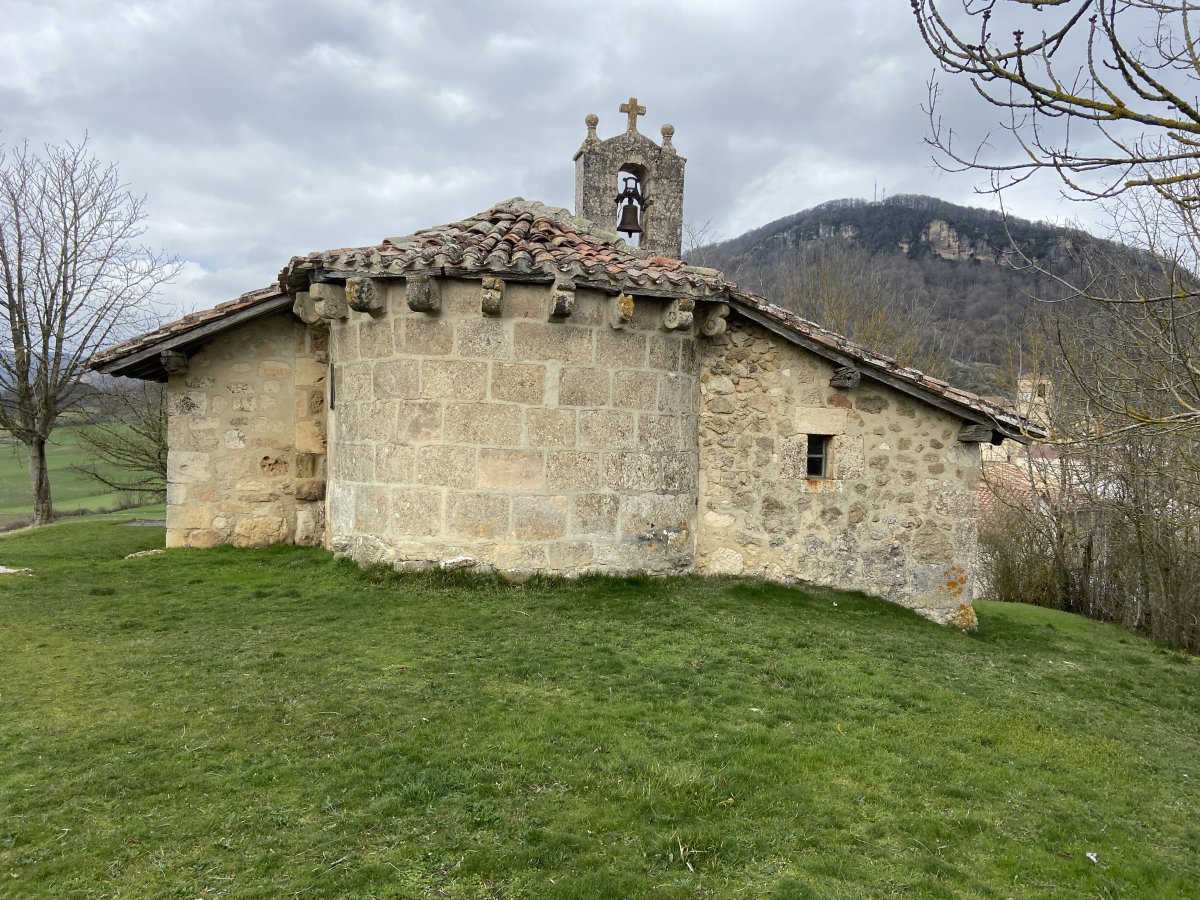 Elizmendiko Andra Maria Ermita. Agurain (Kontrasta)