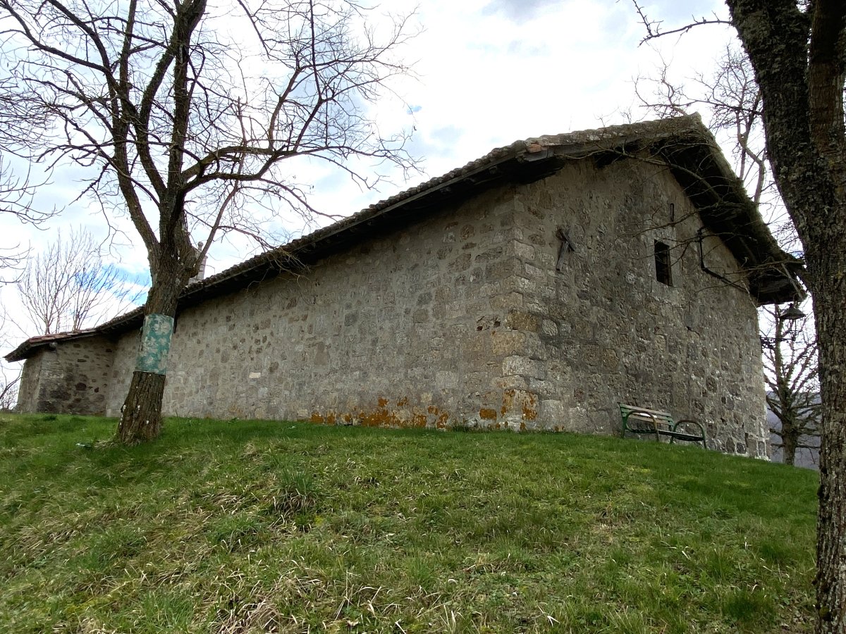 Elizmendiko Andra Maria Ermita. Agurain (Kontrasta)