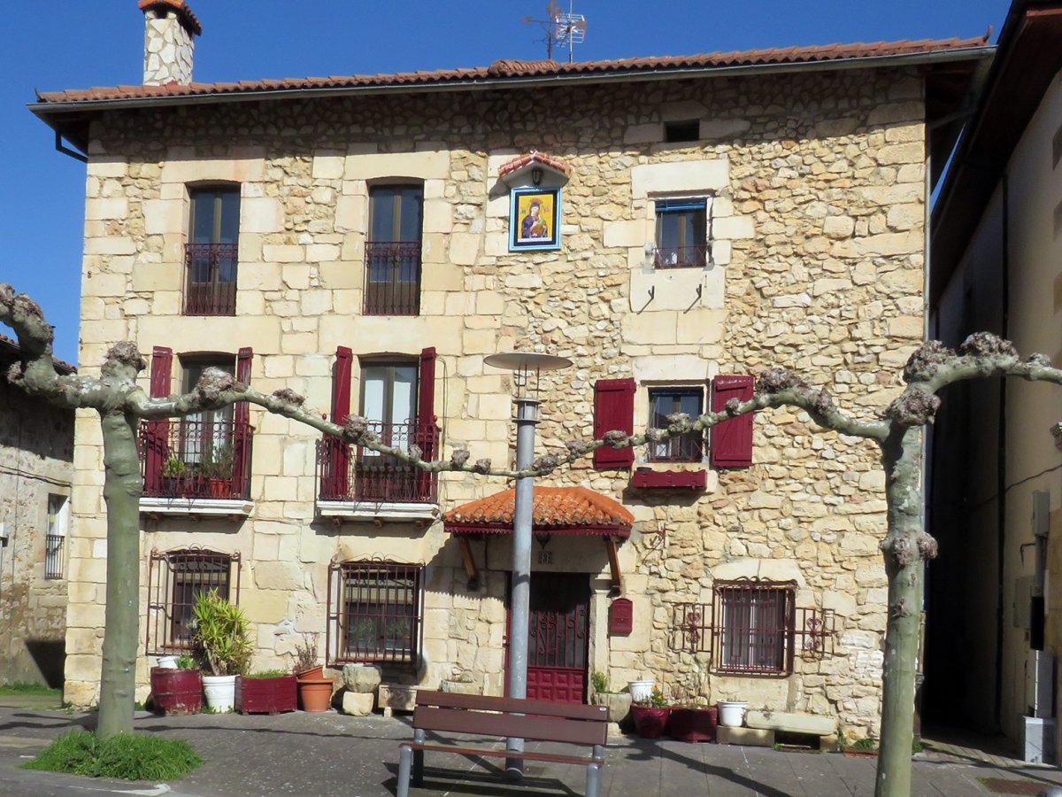 Etxea (Fray Jacinto Plaza 3) Urizaharra