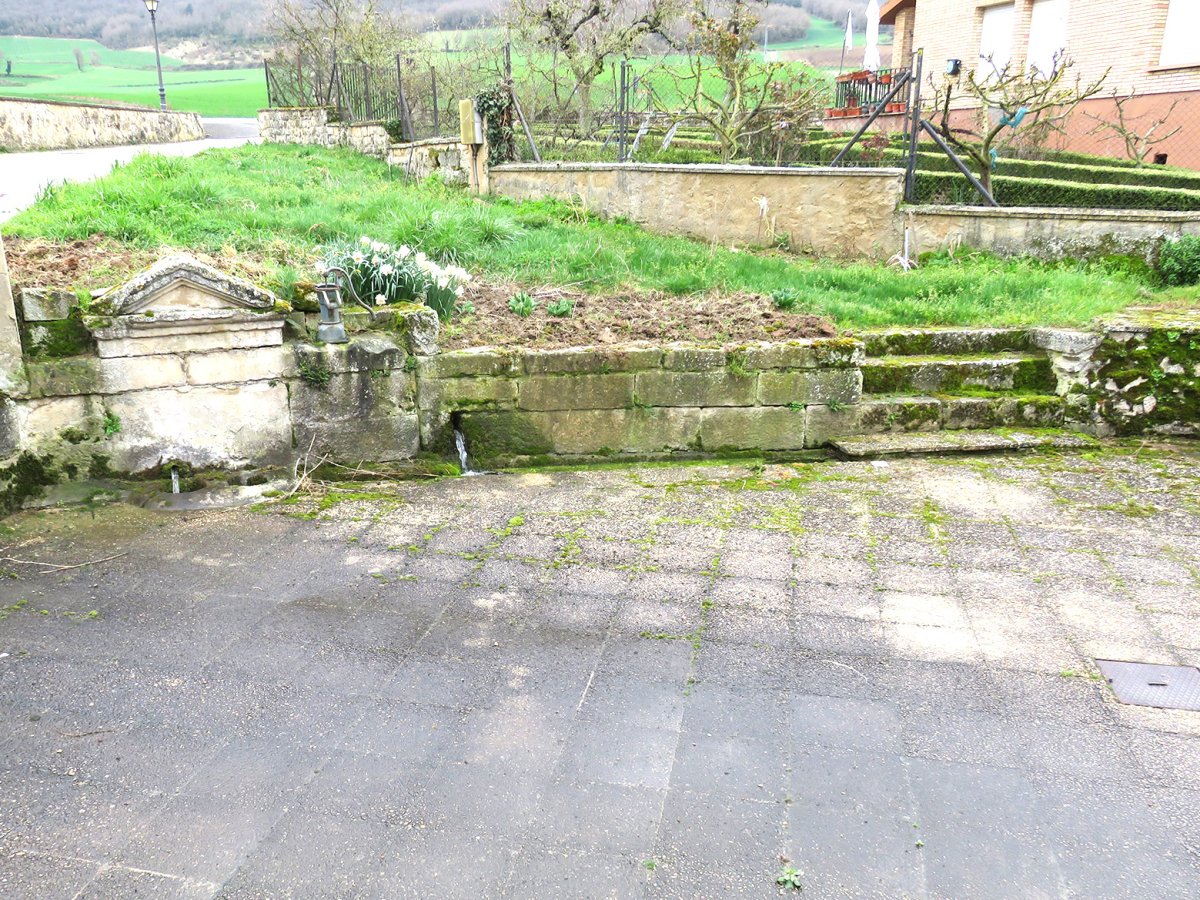 Iturria, Santurde.Berab¡ntevilla