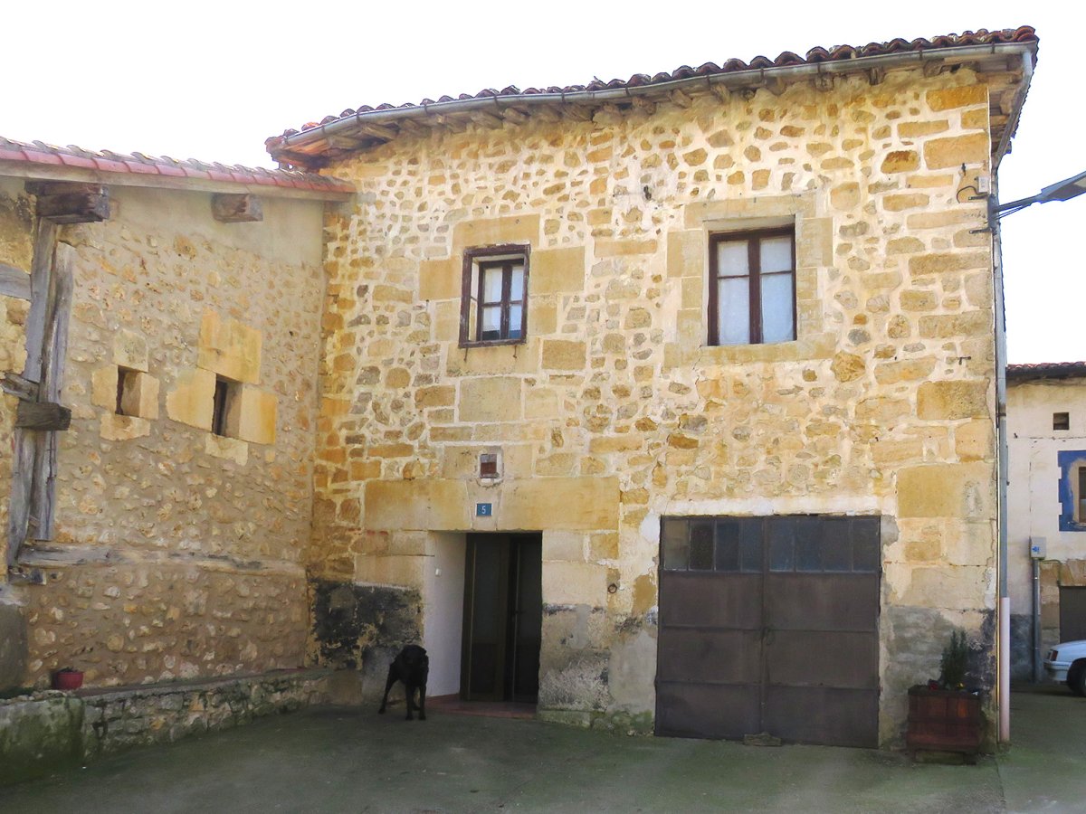 Sarmientotarren Dorrea, Loza-Urizaharra