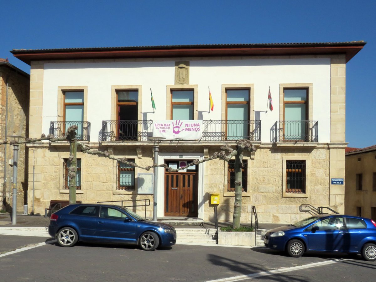 Udaletxea, Urizaharra