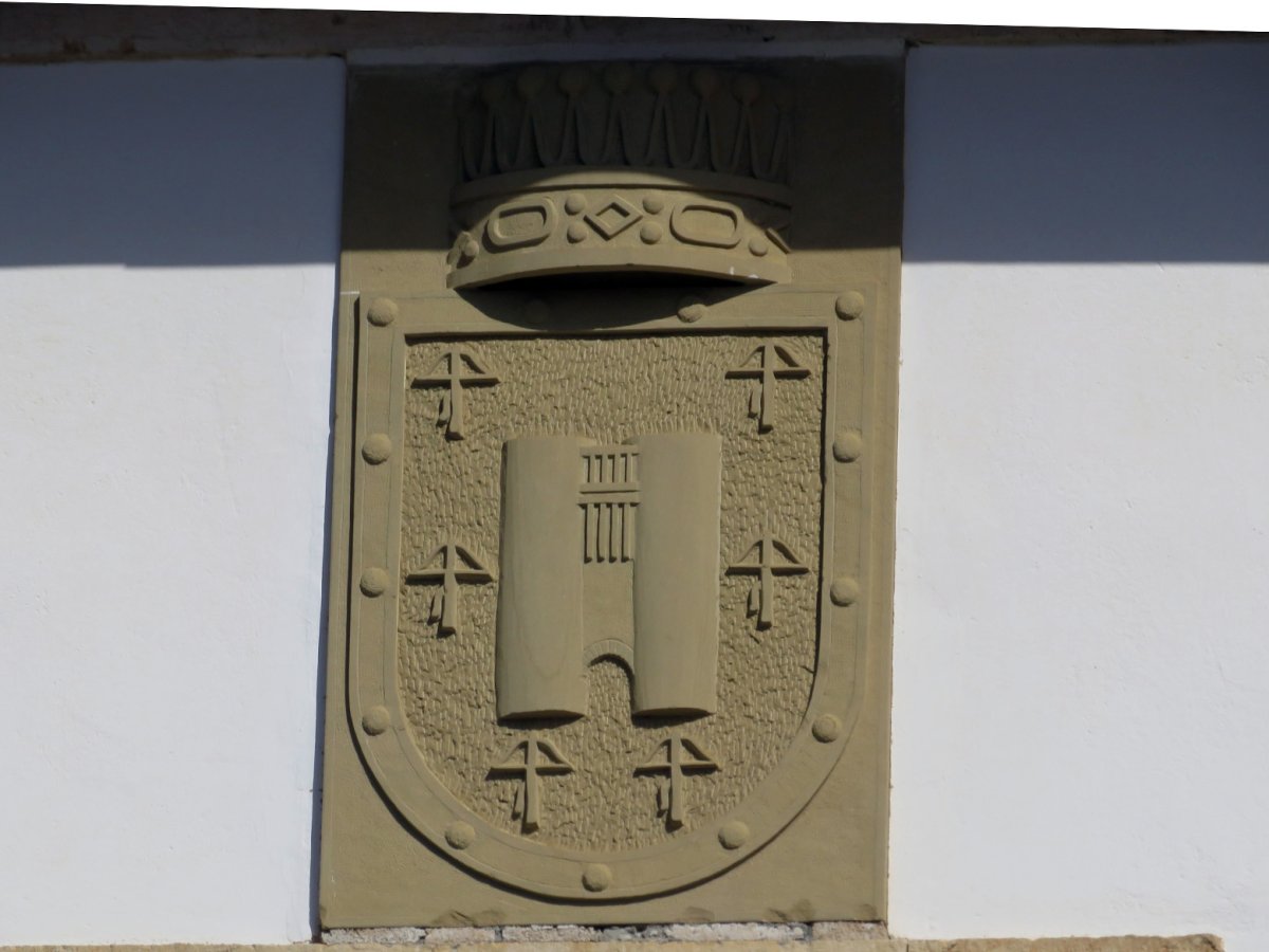 Udaletxeko armarria, Urizaharra