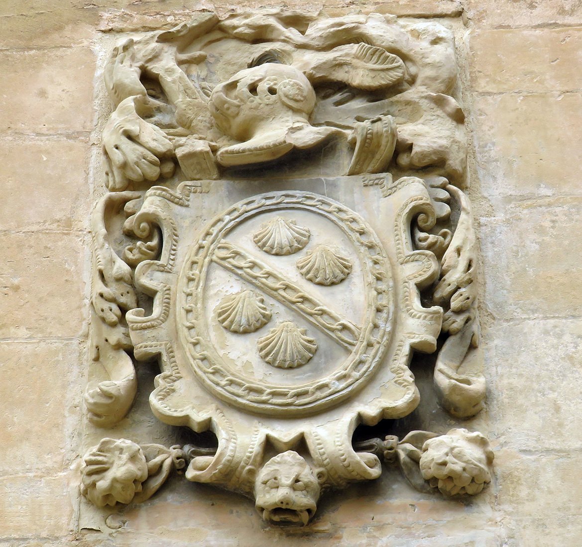 Armarria (El Frontin Kalea 12), Bastida