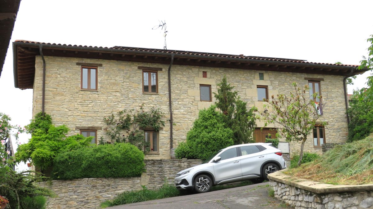Etxea (Bihur Kalea 7), Heredia-Barrundia