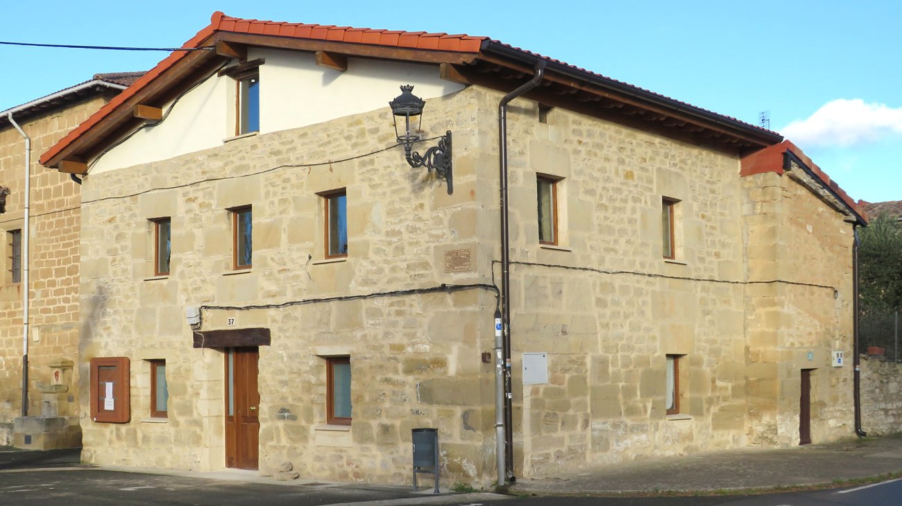 Etxea (Errege Kalea 37) Larrazubi-Lantaron