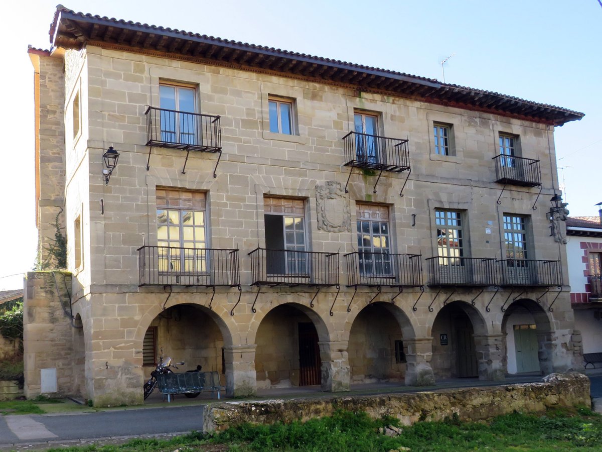 Montoya jauregia, Armiñon-Armiñon