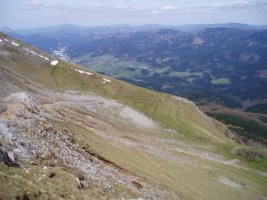 Biozkornia lepora GR 34.1 eta GR 120 ibilbideak dakartzan bidea