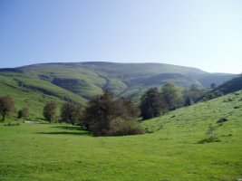 Eskanda (1205) Arrazolatik Orion mendatera igotzen den bidetik ikusita