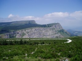 Urduñako mendatetik Txarlazora bidean