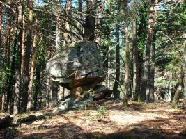 Curiosa forma p?trea,antesala de la cima.