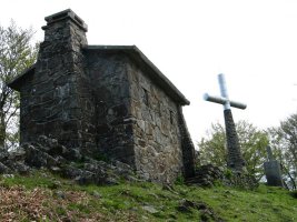 Aterpea eta gurutzea