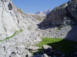 La Jenduda kanalaren gaineko sakonunea