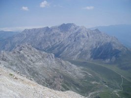 Ekialdeko mendigunea (Andara) tontorretik ikusita