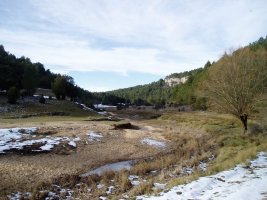 Arroilaren goialdeko paisaia