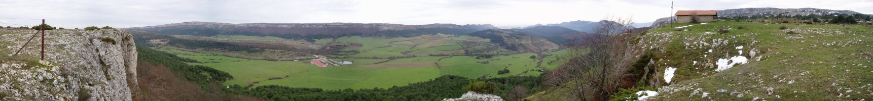 Lorentzo Deunaren ermitatik gertu ikuspegi zabala