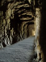 Trenbidearen tuneletako bat