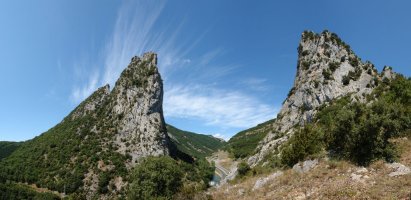 Irurtzun aldeko bi haitz ikusgarriak