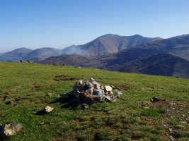 Errolako gailurra eta Adartza