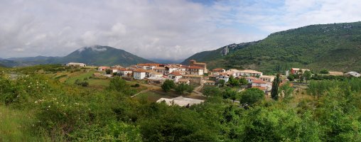 Biguezal herria. Atzean, Idokorri eta San Quirico.