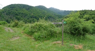 Akerreriako hegiak Iratiko Etxeetatik