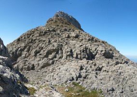 Horma hauetan egin behar da eskalada Mahaiko lepotik
